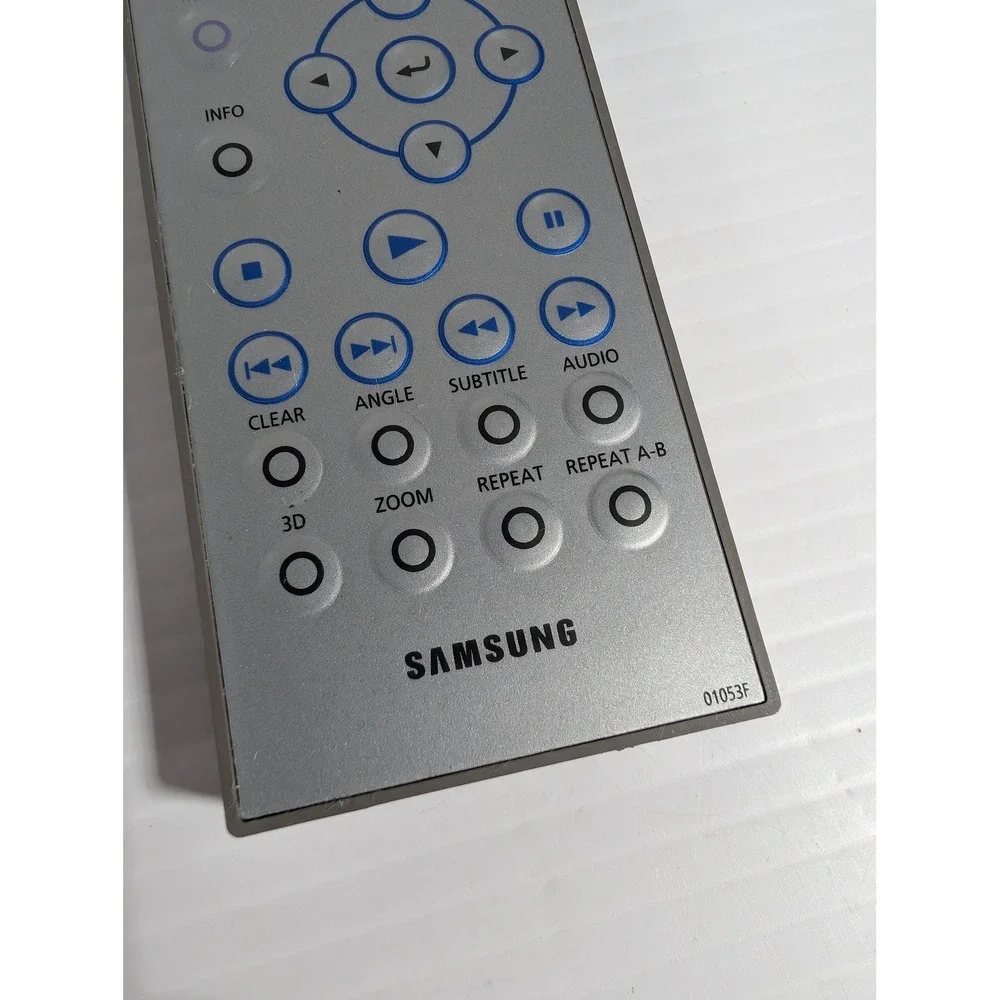 Samsung DVD-L200 Portable DVD Player Remote 01053F and Instruction Manual Silver